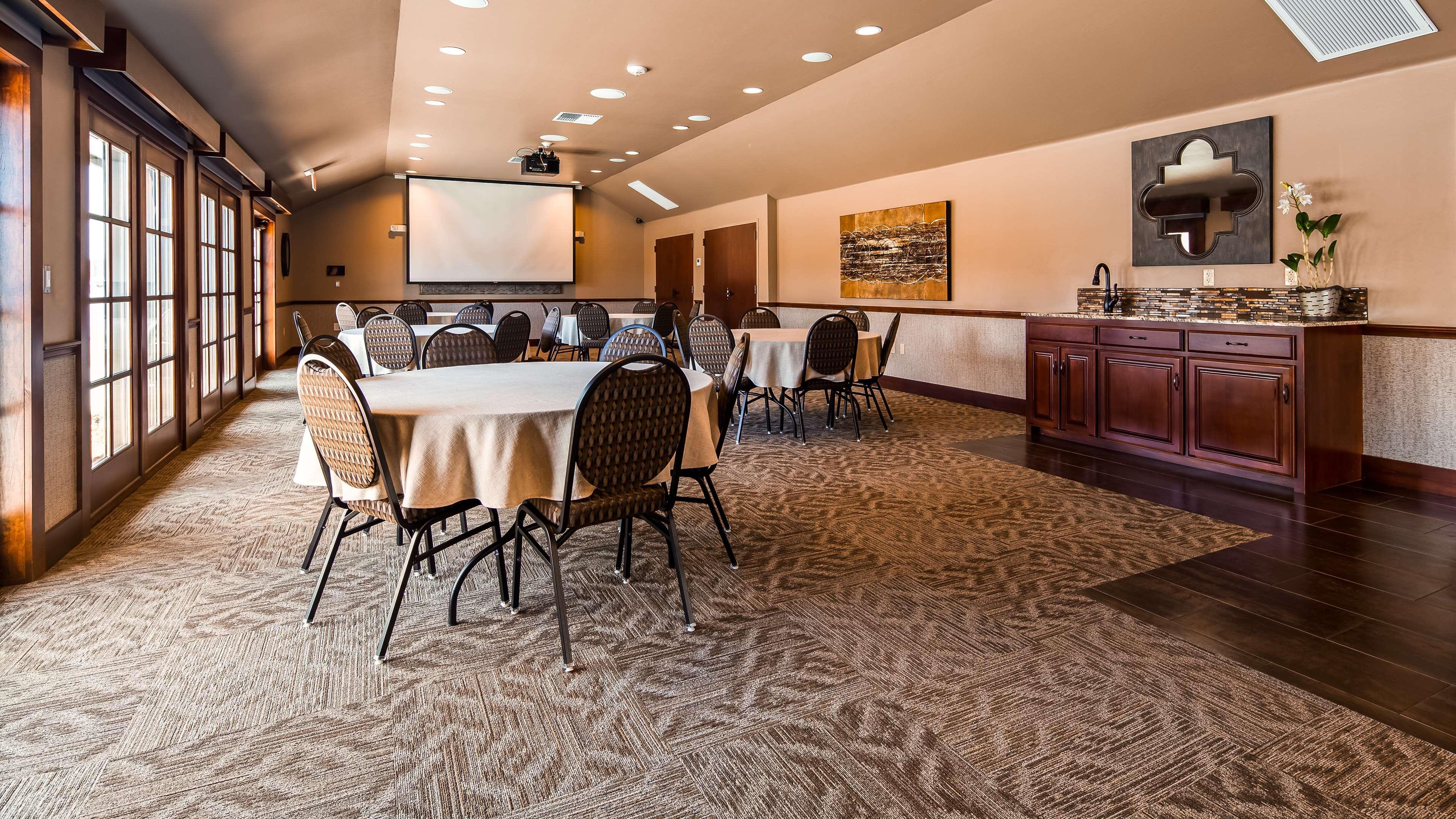 Best Western Plus Weatherford Екстериор снимка